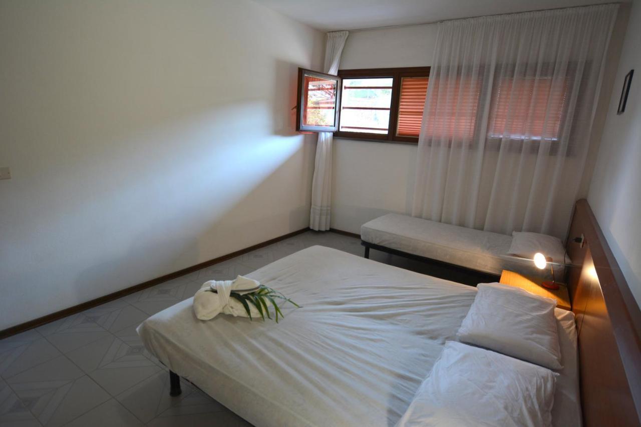 Flat In Lignano Pineta Lägenhet Lignano Sabbiadoro Exteriör bild