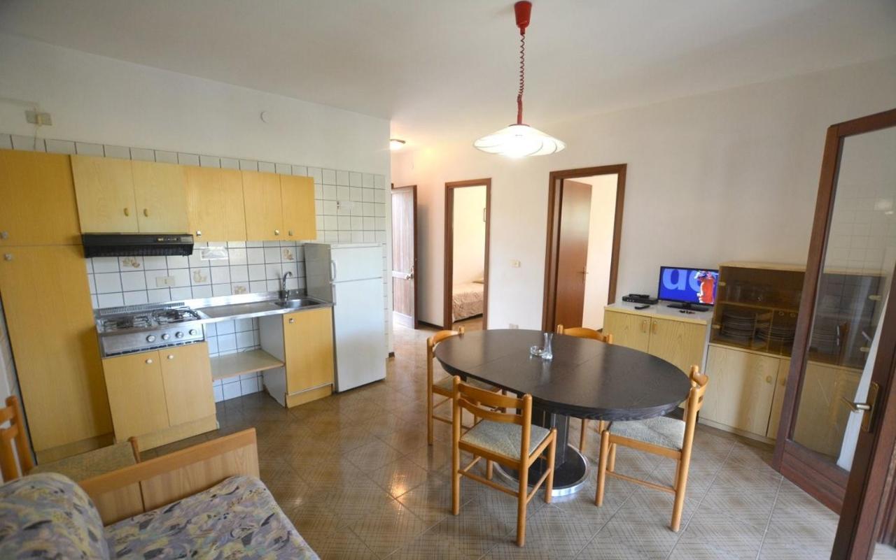 Flat In Lignano Pineta Lägenhet Lignano Sabbiadoro Exteriör bild